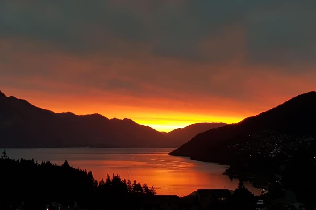 Awesome Studio - Amazing Mountain & Lake Views Queenstown Buitenkant foto
