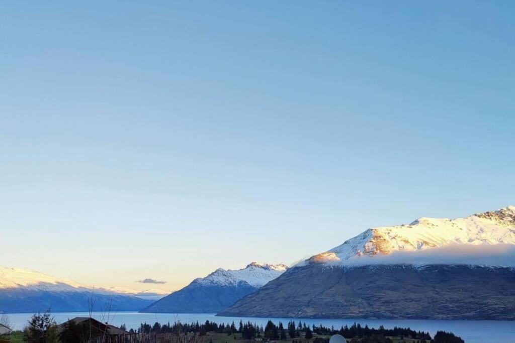 Awesome Studio - Amazing Mountain & Lake Views Queenstown Buitenkant foto